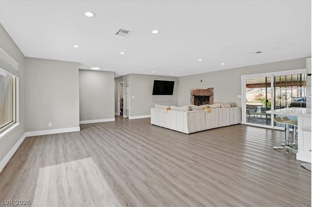 6304 Jennifer Court, Las Vegas, NV 89108