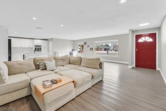 6304 Jennifer Court, Las Vegas, NV 89108