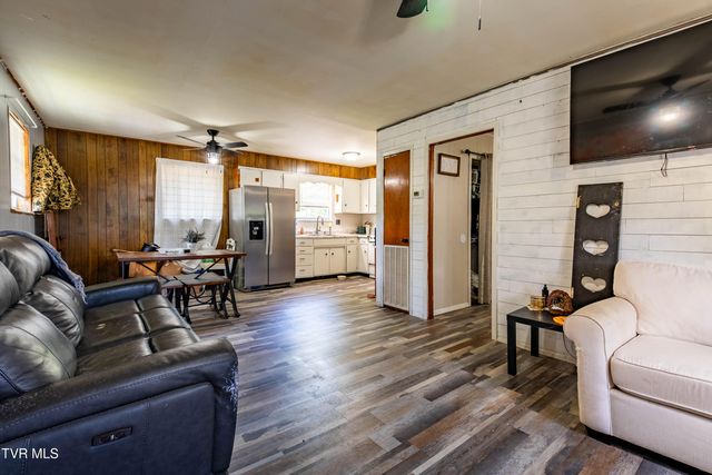 149 Hill Top Loop, Rogersville, TN 37857
