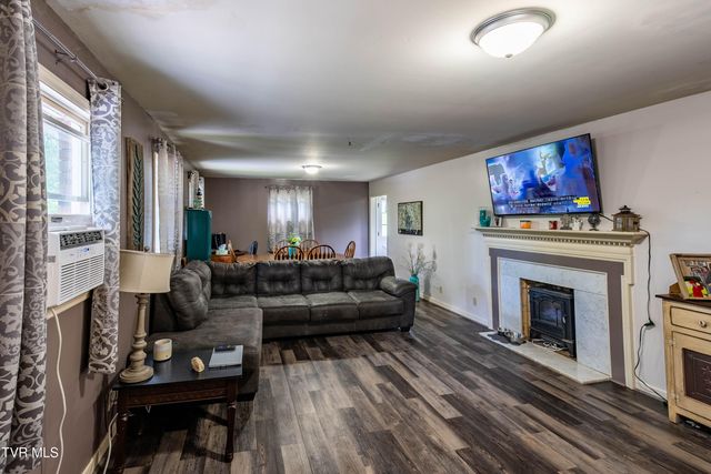 149 Hill Top Loop, Rogersville, TN 37857