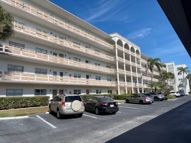 5603 80TH STREET N 207, St Petersburg, FL 33709