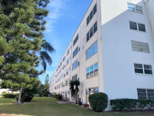 5603 80TH STREET N 207, St Petersburg, FL 33709