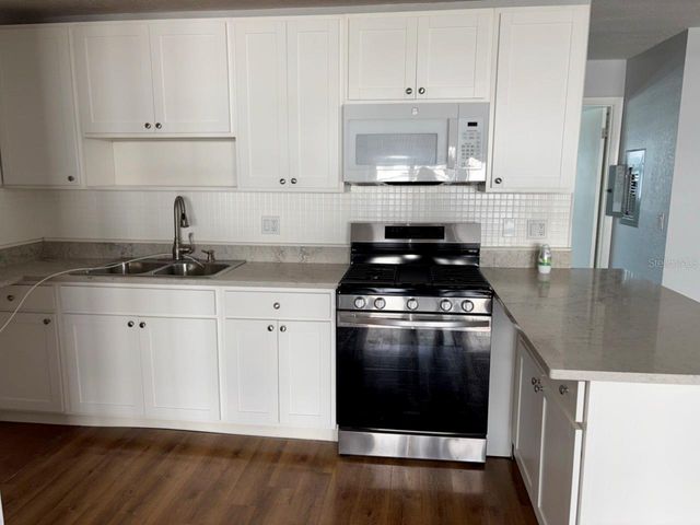 5603 80TH STREET N 207, St Petersburg, FL 33709