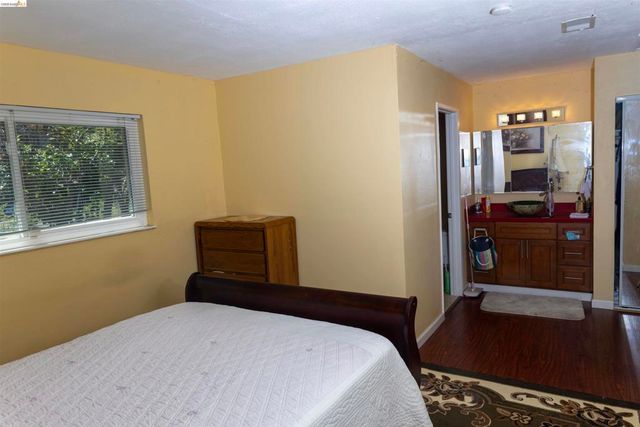 767 Marlesta Rd, Pinole, CA 94564
