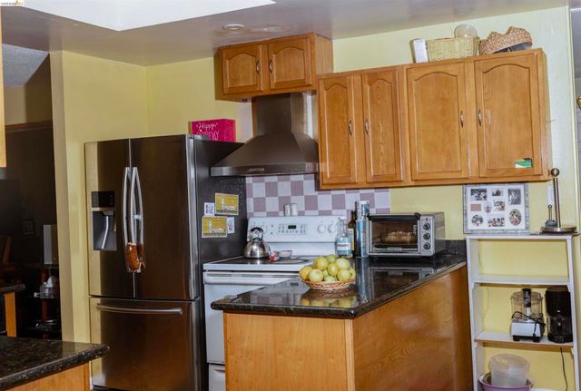 767 Marlesta Rd, Pinole, CA 94564