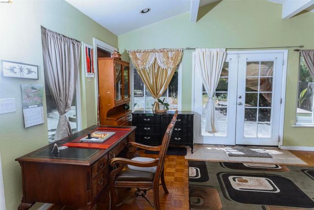 767 Marlesta Rd, Pinole, CA 94564