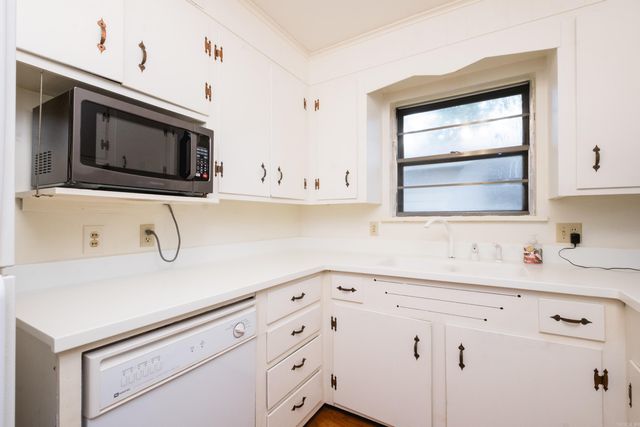 101 Poinsetta Drive, Little Rock, AR 72205