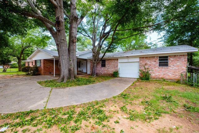 101 Poinsetta Drive, Little Rock, AR 72205