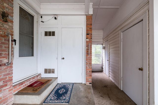 101 Poinsetta Drive, Little Rock, AR 72205