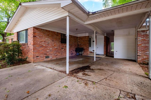 101 Poinsetta Drive, Little Rock, AR 72205