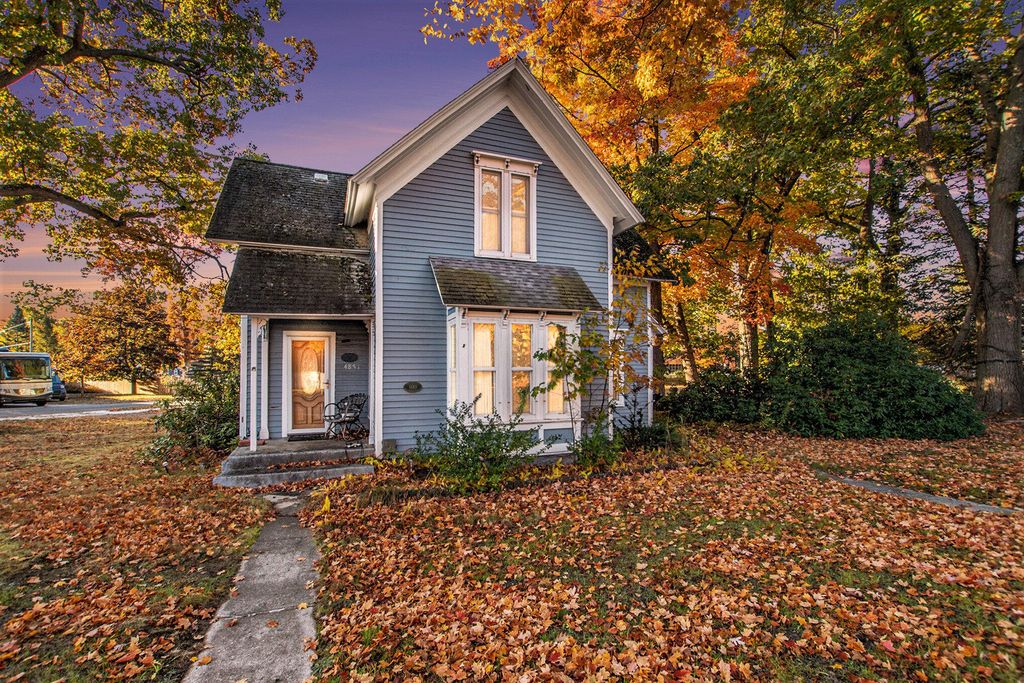 4851 Dowling Street, Montague City, MI 49437