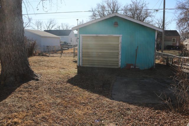 3135 AVE. G, Council Bluffs, IA 51501