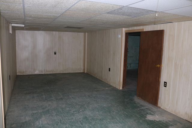 3135 AVE. G, Council Bluffs, IA 51501