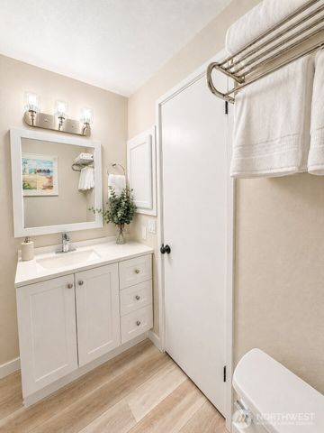 1989 NW Lucky Lane, Silverdale, WA 98383