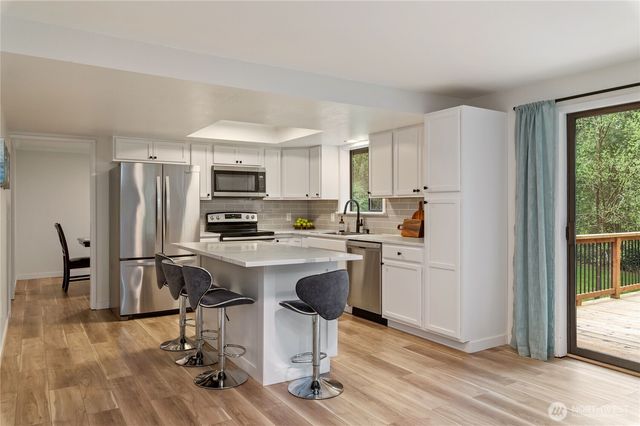1989 NW Lucky Lane, Silverdale, WA 98383