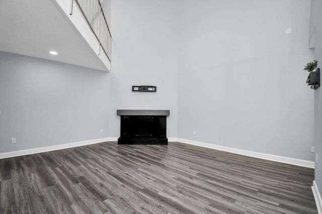 9809 Richmond Avenue B13, Houston, TX 77042