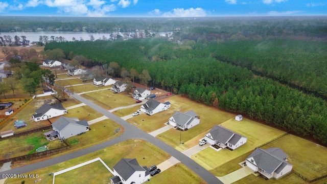 117 Persimmon Drive, New Bern, NC 28562