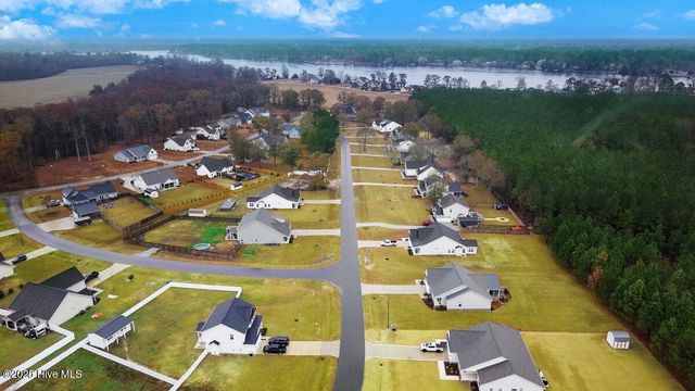 117 Persimmon Drive, New Bern, NC 28562