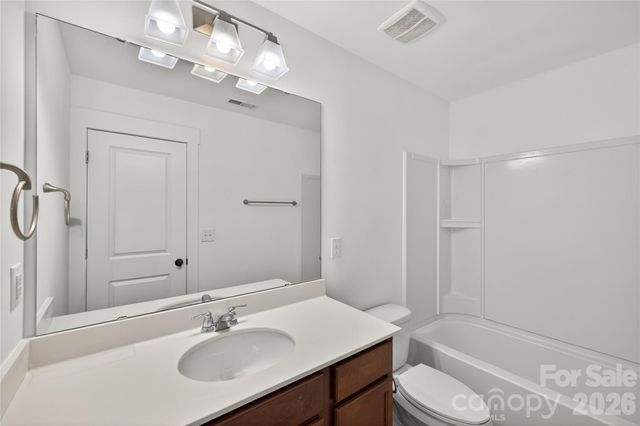 3841 Willow Green Place, Charlotte, NC 28206