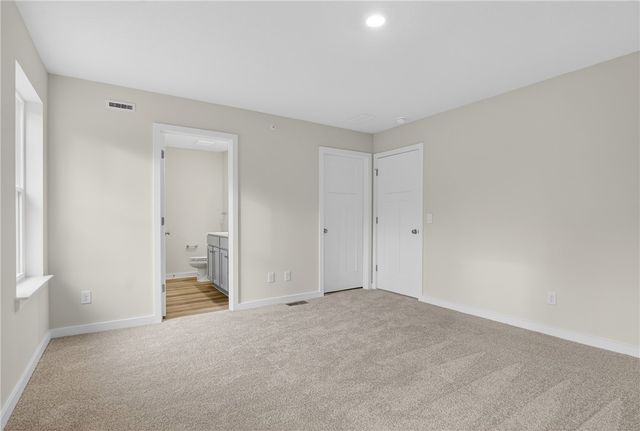 704 Olivia St, Collier Twp, PA 15205