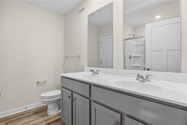 704 Olivia St, Collier Twp, PA 15205