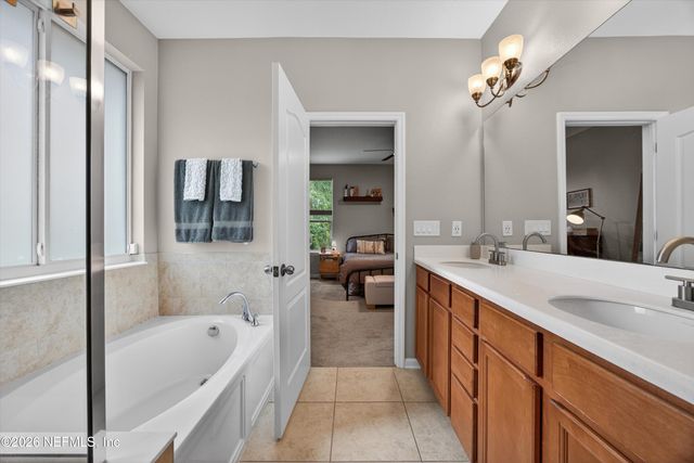 618 BRIAR VIEW Drive, Orange Park, FL 32065