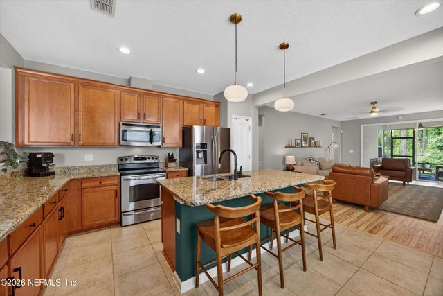 618 BRIAR VIEW Drive, Orange Park, FL 32065
