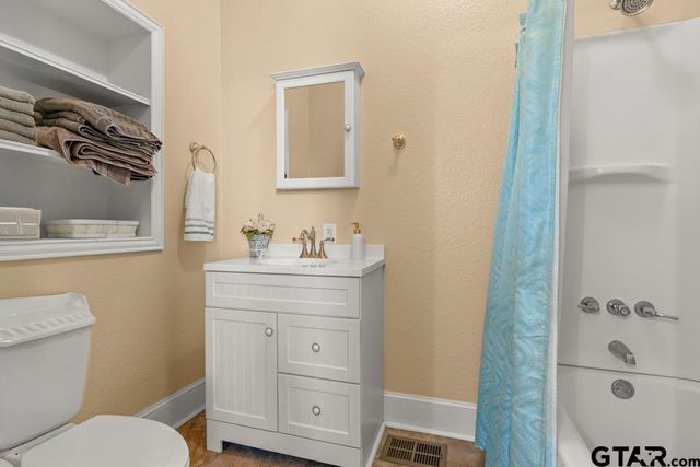 13190 CR 285, Tyler, TX 75707