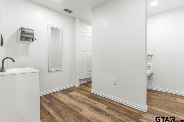 13190 CR 285, Tyler, TX 75707