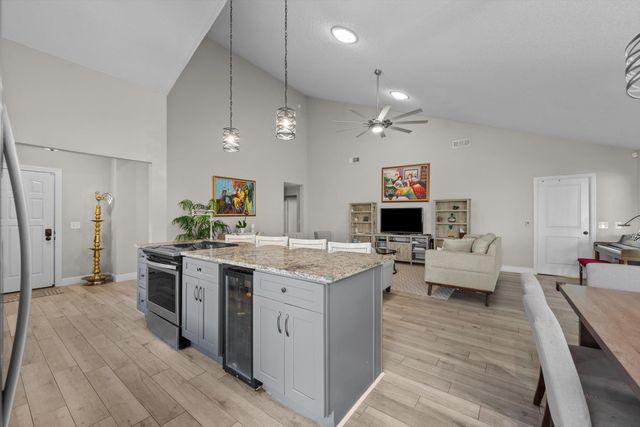 2895 FARRAGUT Lane, West Palm Beach, FL 33409