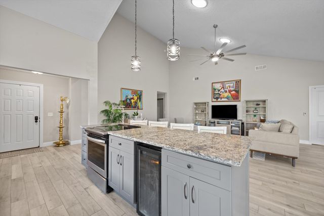 2895 FARRAGUT Lane, West Palm Beach, FL 33409
