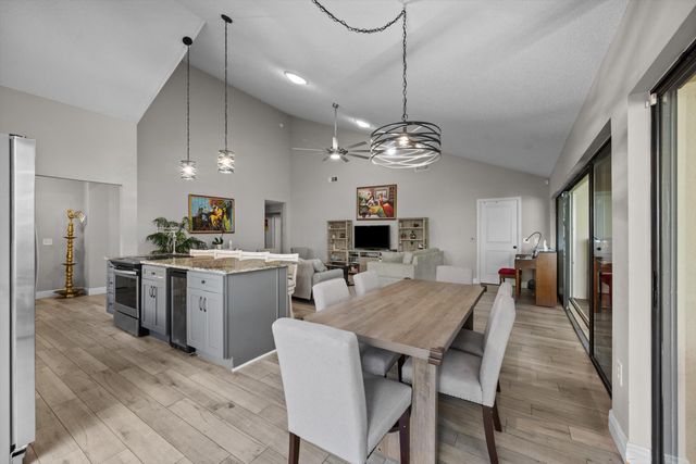 2895 FARRAGUT Lane, West Palm Beach, FL 33409