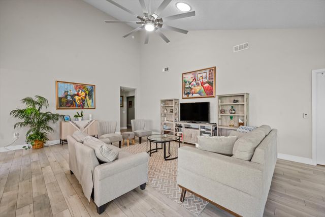 2895 FARRAGUT Lane, West Palm Beach, FL 33409