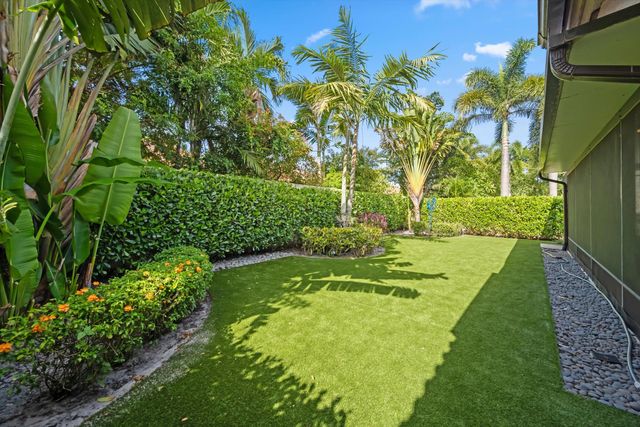 2895 FARRAGUT Lane, West Palm Beach, FL 33409