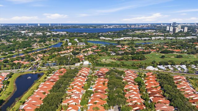 2895 FARRAGUT Lane, West Palm Beach, FL 33409