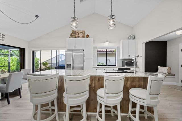2895 FARRAGUT Lane, West Palm Beach, FL 33409