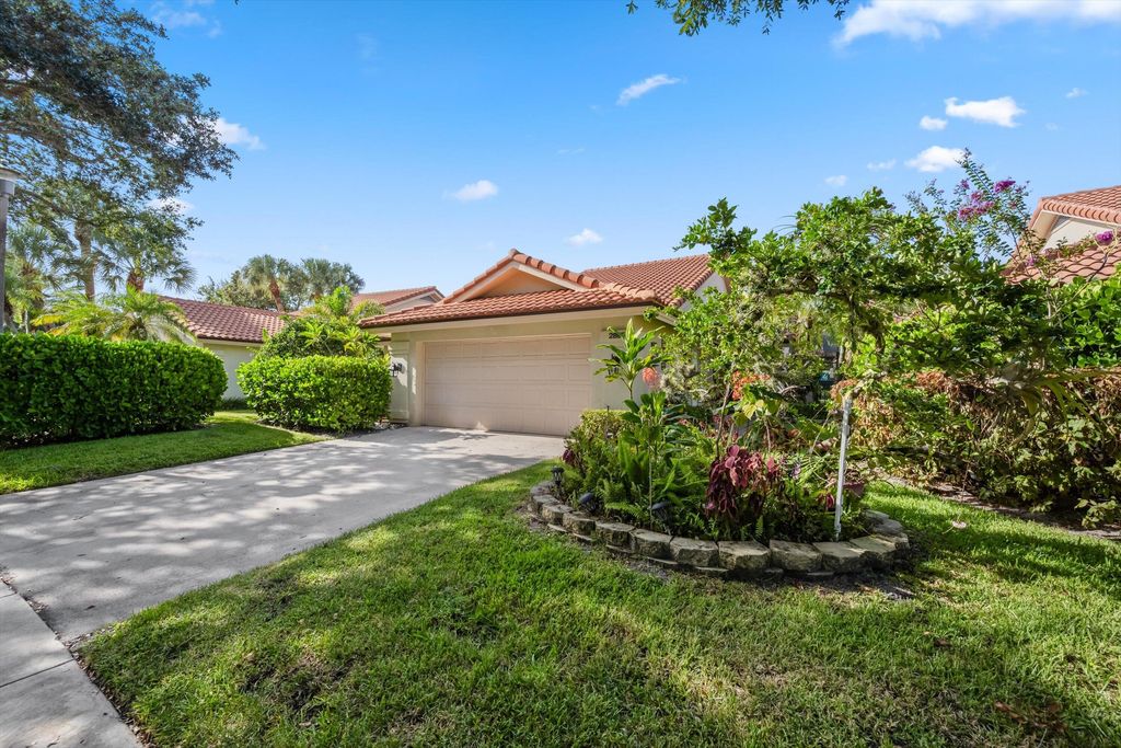 2895 FARRAGUT Lane, West Palm Beach, FL 33409