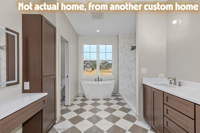 8657 Bosque Drive SE, Caledonia, MI 49316