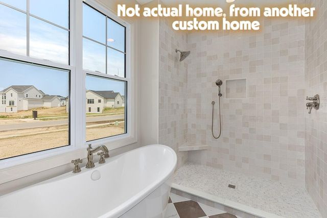 8657 Bosque Drive SE, Caledonia, MI 49316