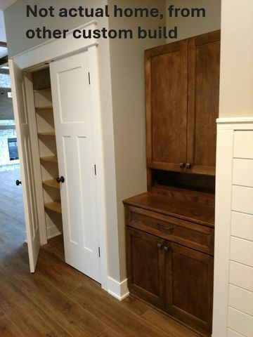 8657 Bosque Drive SE, Caledonia, MI 49316