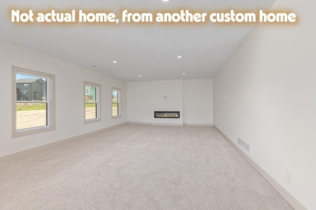 8657 Bosque Drive SE, Caledonia, MI 49316