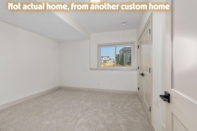 8657 Bosque Drive SE, Caledonia, MI 49316