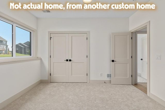 8657 Bosque Drive SE, Caledonia, MI 49316