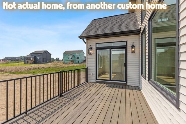 8657 Bosque Drive SE, Caledonia, MI 49316
