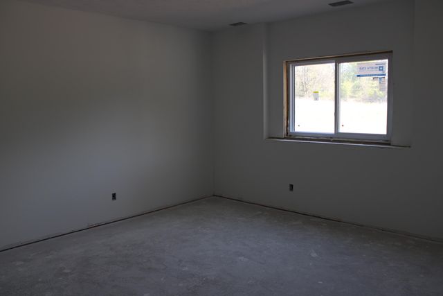 8657 Bosque Drive SE, Caledonia, MI 49316