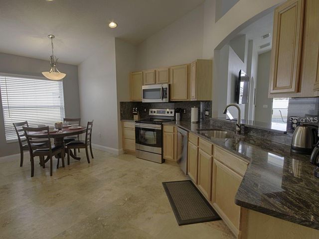 321 HENLEY CIRCLE, Davenport, FL 33896