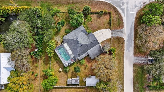 8516 99th Court, Vero Beach, FL 32967