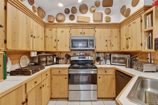 8516 99th Court, Vero Beach, FL 32967