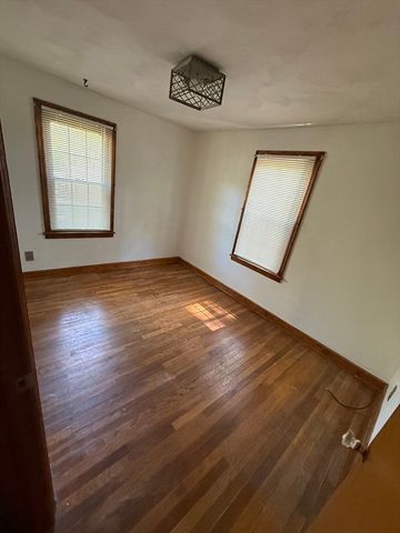 69 Aldrich Dr 1, Westfield, MA 01085