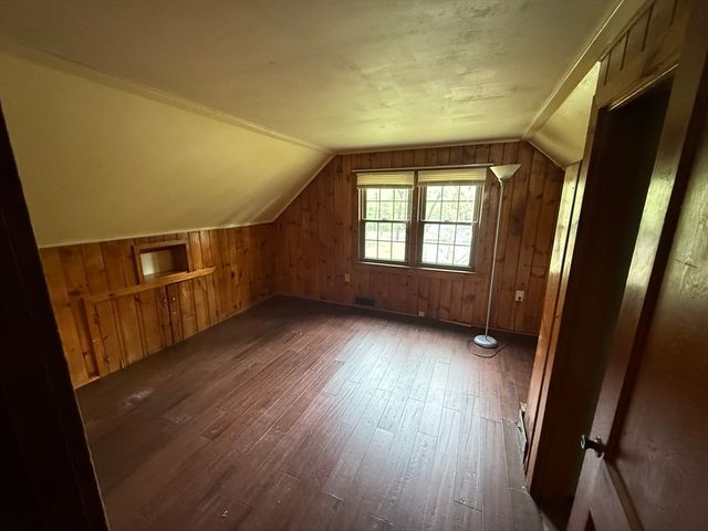 69 Aldrich Dr 1, Westfield, MA 01085